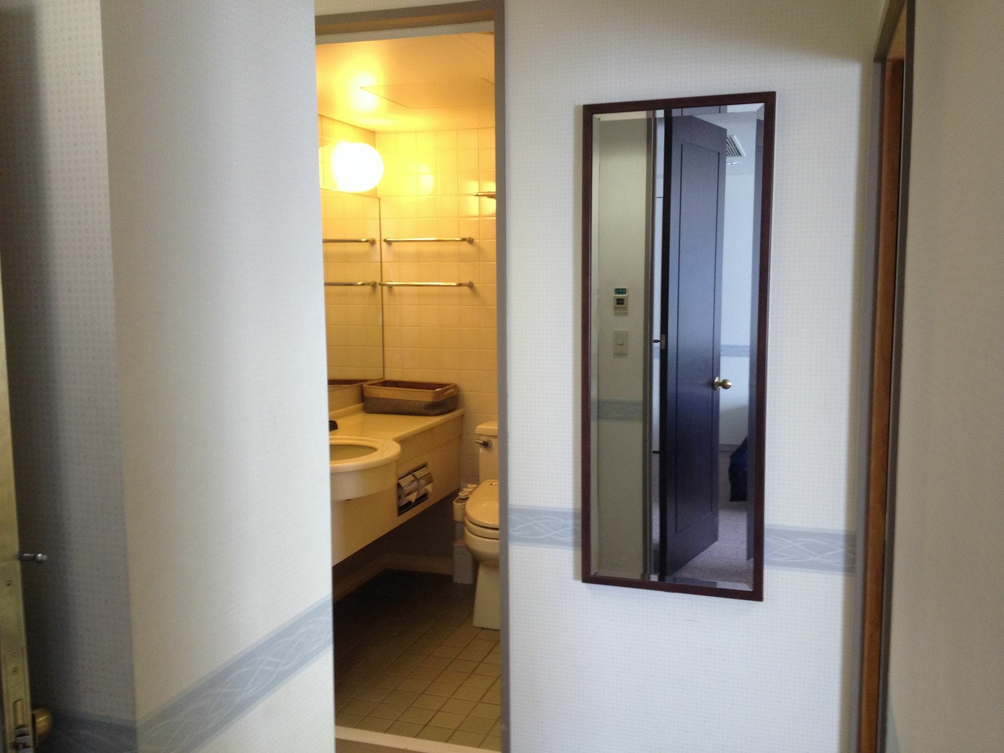 Court Hotel